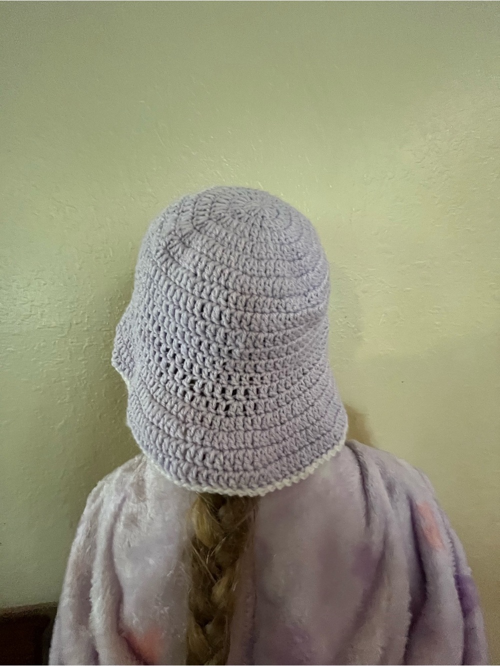 Girls crocheted bucket hat - Picture 2 of 5
